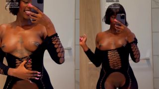 Sexy Pretty Queen Tahshaar Teasing In This Nude Video As She Shows Off Pussy And Boobs