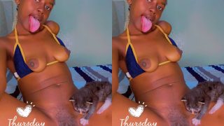 Ebonycarnage “Chicky Sue” Showing Off Her Pussy And Her Pussy