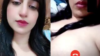 Nude Video Of Popular Pakistani Tiktoker “Nimra (itsnimra295)” Showing Off Her Boobs And Nipples Leaked