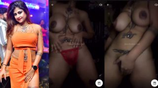 Indian Model “Anwesha Majumder” Goes Live, Strips, Flaunts Boobs And Rubs Pussy