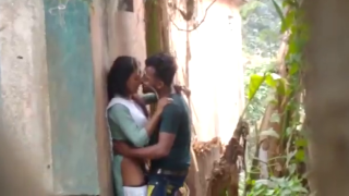 Horny School Girl Fucked Outdoor Close To The Bush