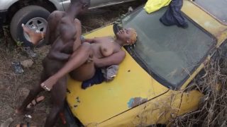 Horny Nigerian Mechanic Fucking The Food Seller’s Daughter Hard At The Mechanic Spot