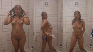 Curvy Indian Baddie “DesiSpiceGirl” Flaunts Her Nude In The Shower