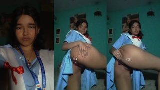 Indian Naughty Lady In With But Plug In Her Ass Hole Flaunts Her Pussy