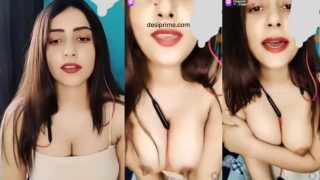 Indian Desi Girl On Live Stream Flaunts Her Boobs With Long Standing Nipples
