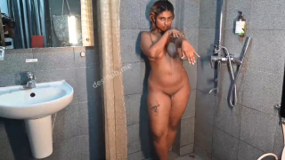 Indian Bong Girl “Darshana Chaterjee” Flaunts Her Nude Body In The Shower