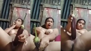 Local Indian Desi Girl Masturbates As She Fucks Her Pussy With An Eggplant