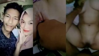 Indonesian Girl’s Pussy Fingered And Then Fucked By Her Boyfriend