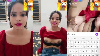 Indian Girl On Chamet Live Flaunts Her Boobs And Rubs Her Pussy