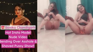 Indian Model “Sonika Chandigarh” Rubbing Her Pussy