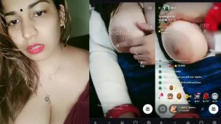 Indian Tango Live Streamer “Jassi Queen” Playing With Her Nipple And Flaunting Her Boobs