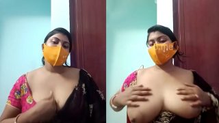 Indian Bhabhi Strips Off Her Saree, Flaunts And Puts Her Big Boobs On Display