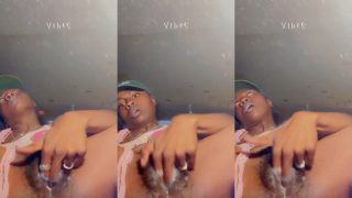 Nigerian Girl Creaming Her Pussy As She Fingers It To Orgasm