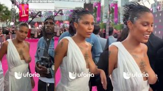 Dominican Rapper “Tokisha” Flaunts Her Boobs On Red Carpet