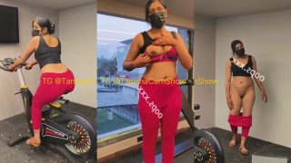 Indian Gym Lady Flaunts Her Breast And Her Pussy While In The Gym
